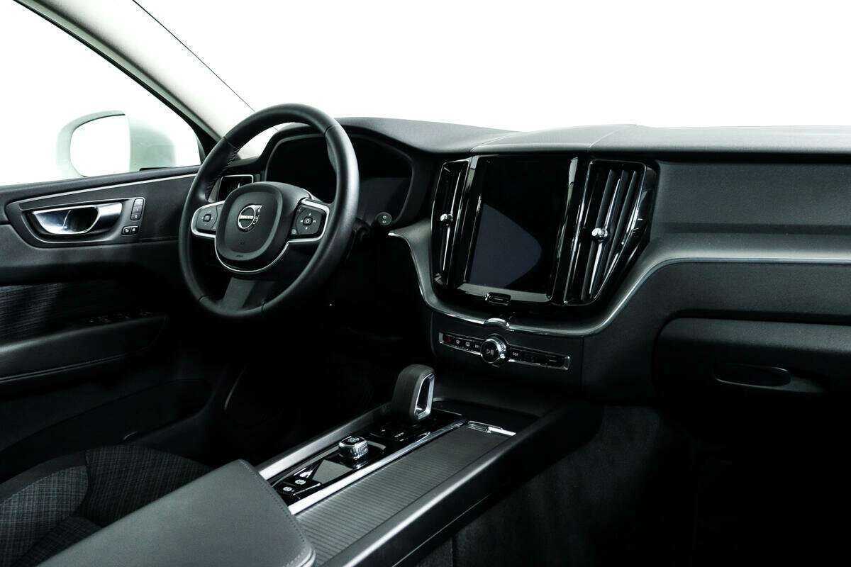 Volvo XC60 2022 года с пробегом. Фото: #8