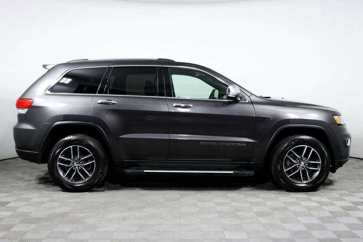 Jeep Grand Cherokee 2018 года с пробегом. Фото: #3