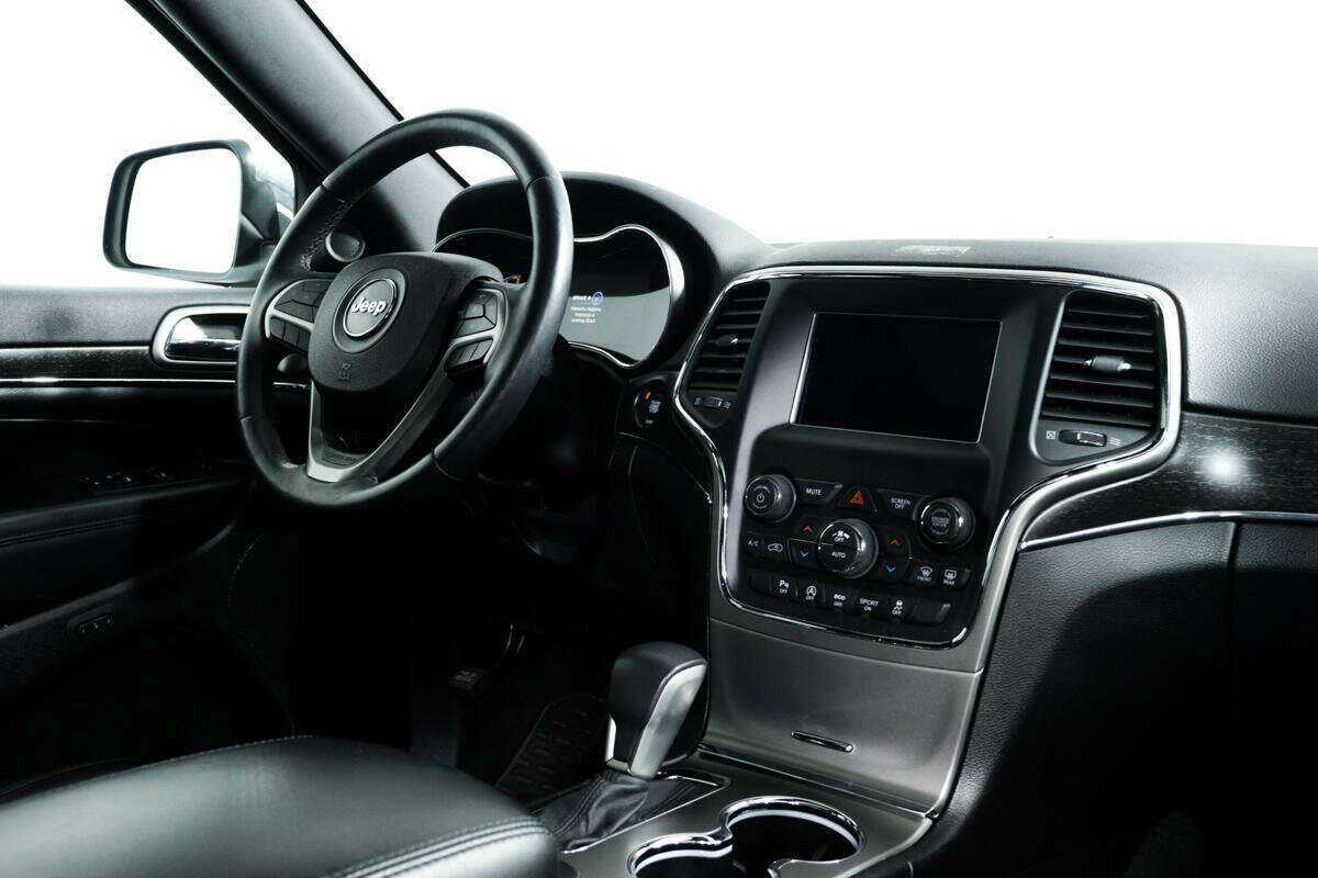 Jeep Grand Cherokee 2018 года с пробегом. Фото: #8