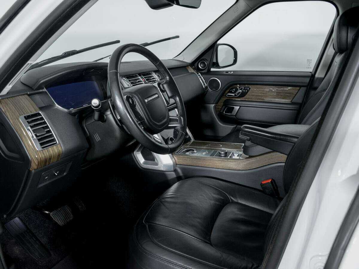 Land Rover Range Rover 2018 года с пробегом. Фото: #11