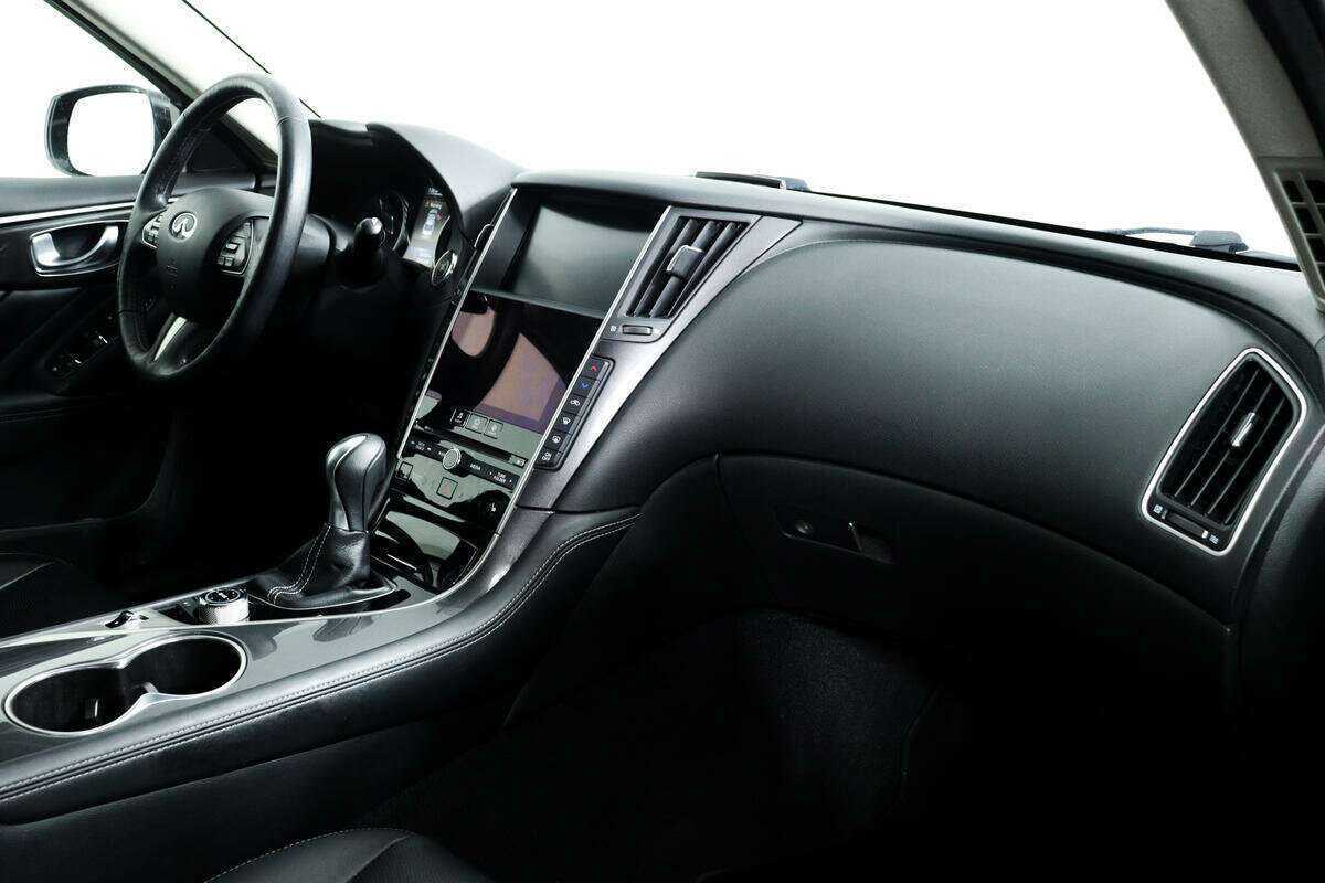Infiniti Q50 2016 года с пробегом. Фото: #6