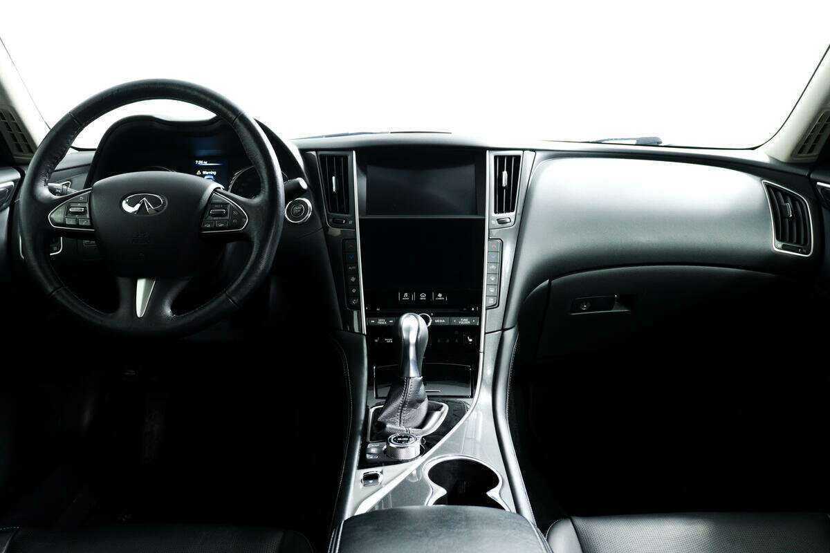 Infiniti Q50 2016 года с пробегом. Фото: #8