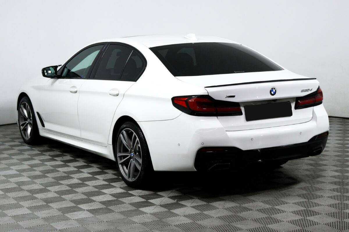 BMW 5 серии 2019 года с пробегом. Фото: #6