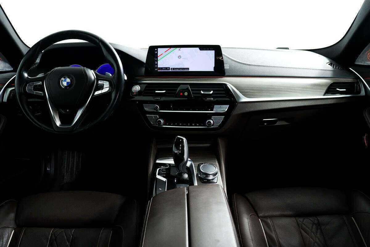 BMW 5 серии 2019 года с пробегом. Фото: #10