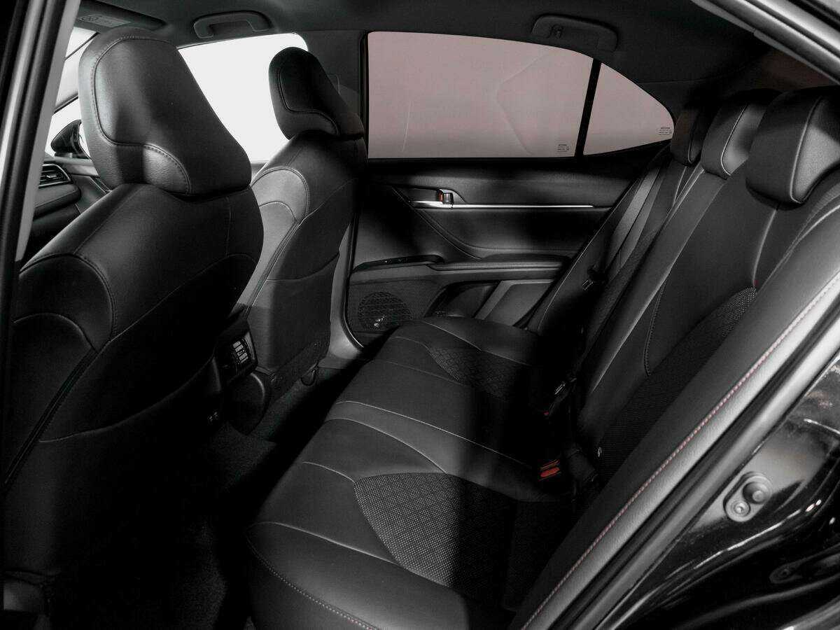 Toyota Camry 2021 года с пробегом. Фото: #8