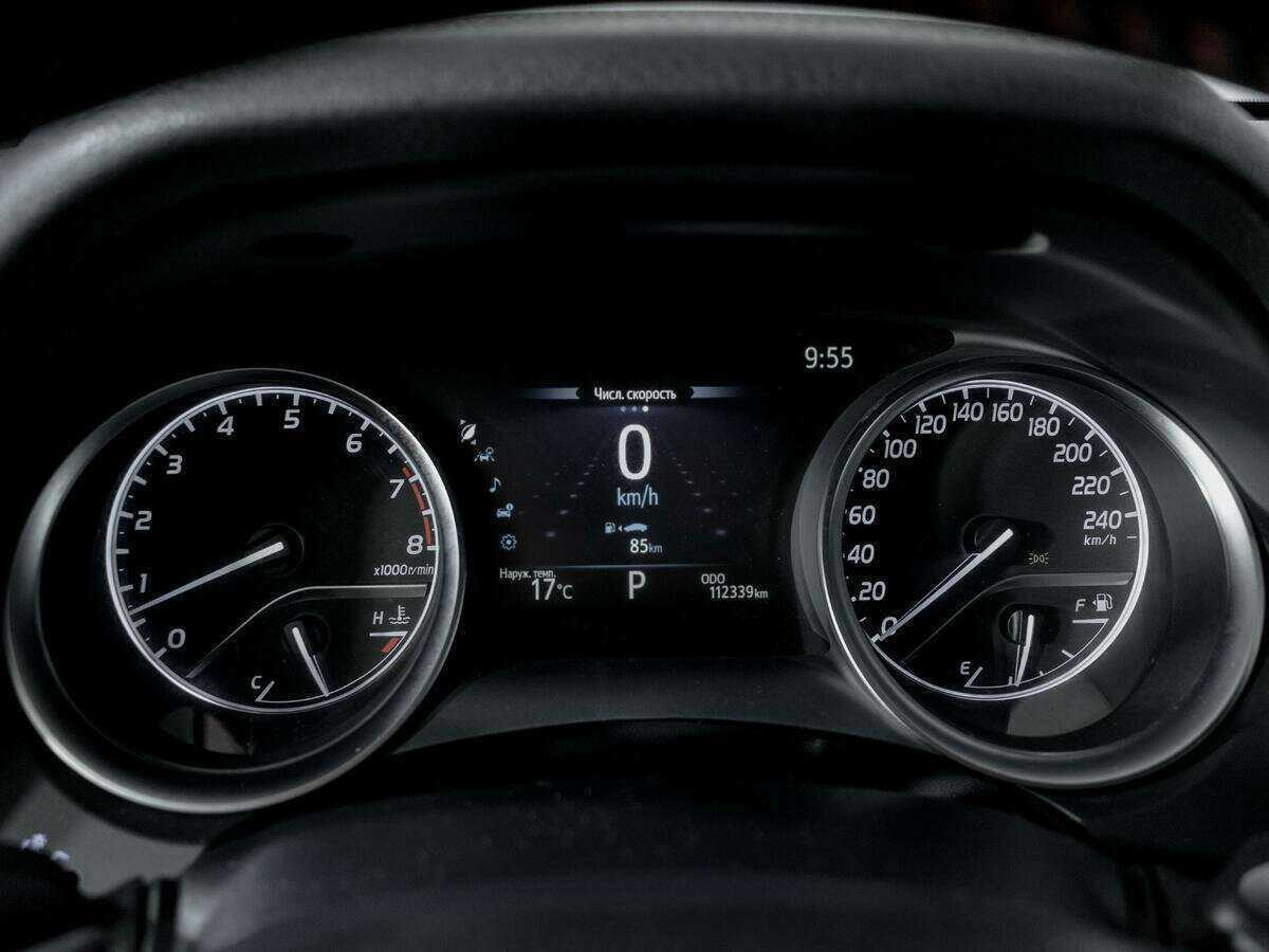 Toyota Camry 2021 года с пробегом. Фото: #9