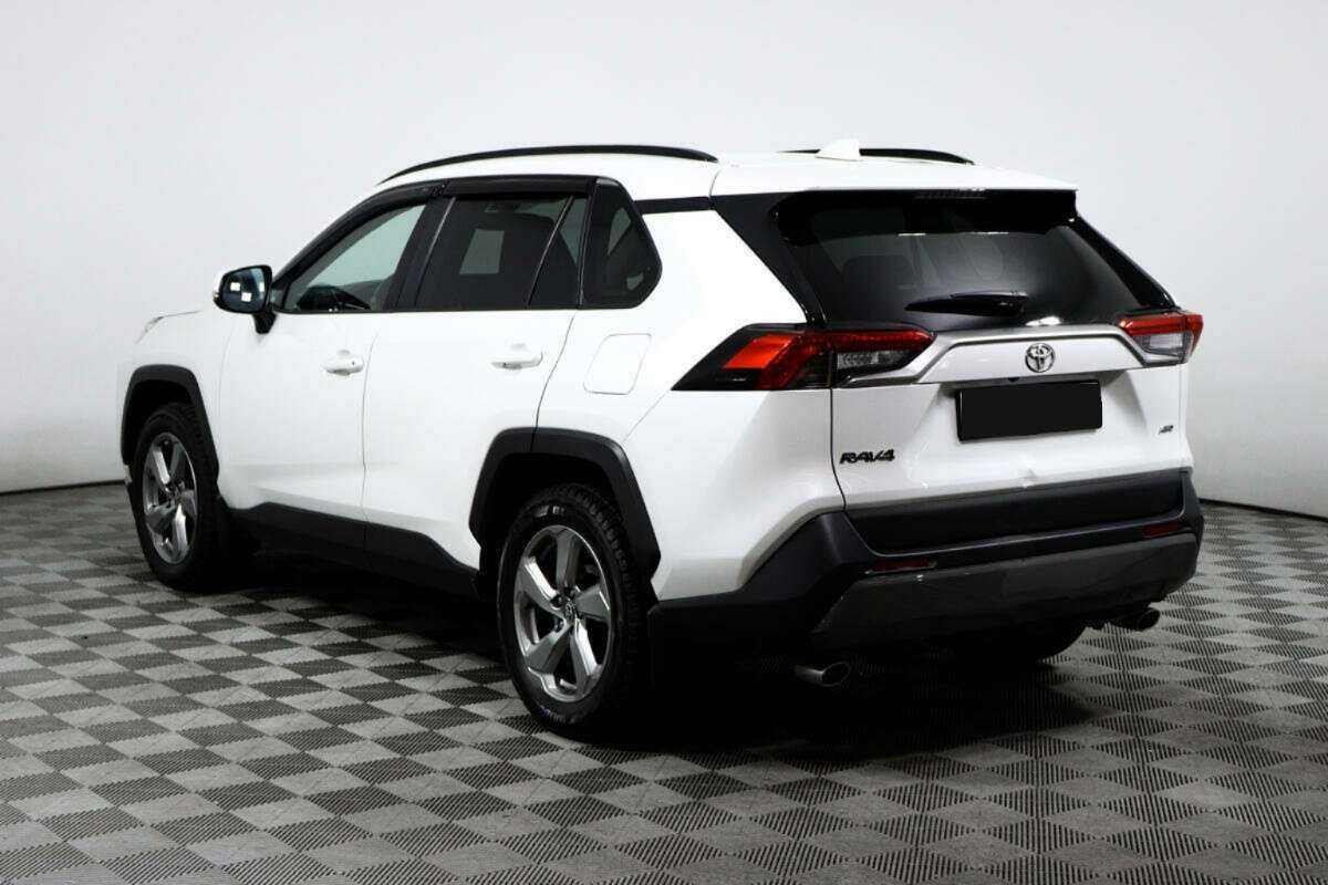 Toyota RAV4 2020 года с пробегом. Фото: #6