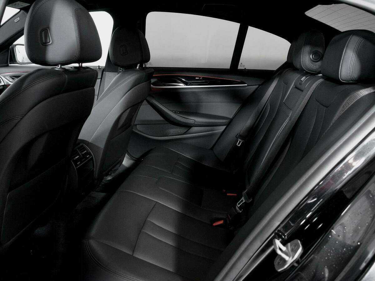 BMW 5 серии 2019 года с пробегом. Фото: #8