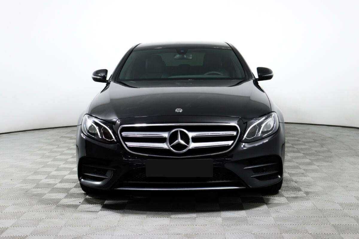 Mercedes-Benz E-Класс 2019 года с пробегом. Фото: #1