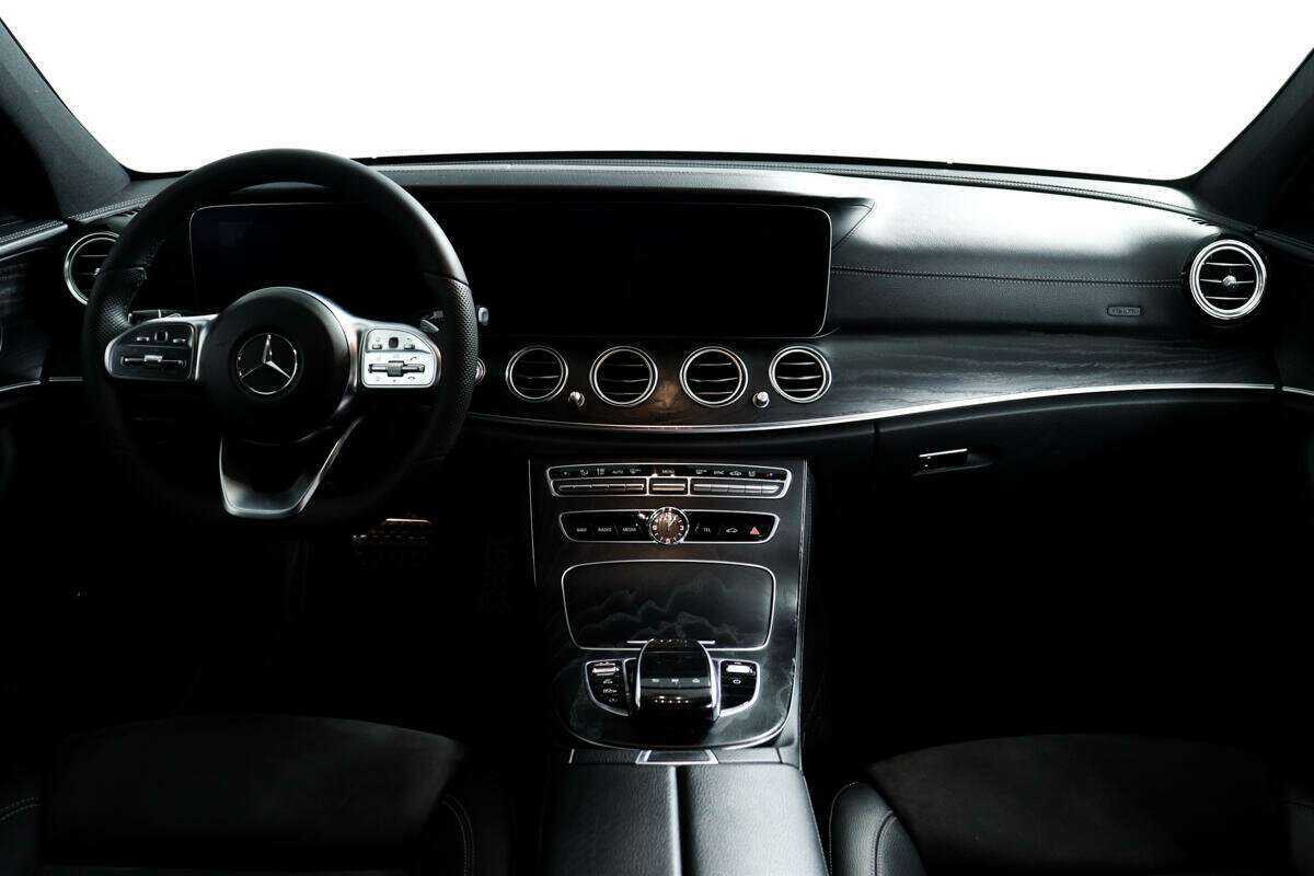 Mercedes-Benz E-Класс 2019 года с пробегом. Фото: #10