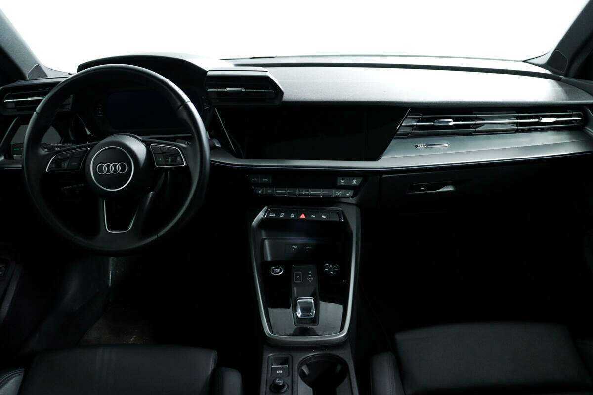 Audi A3 2022 года с пробегом. Фото: #10