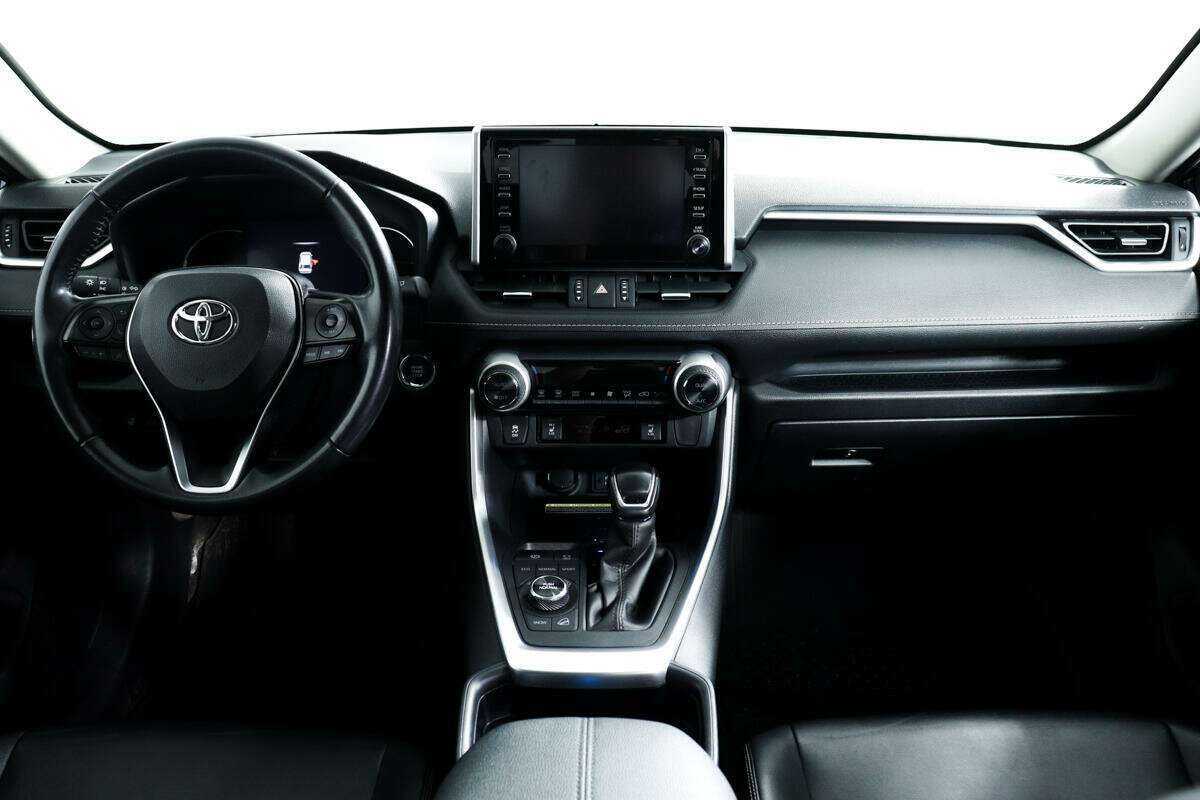 Toyota RAV4 2020 года с пробегом. Фото: #10