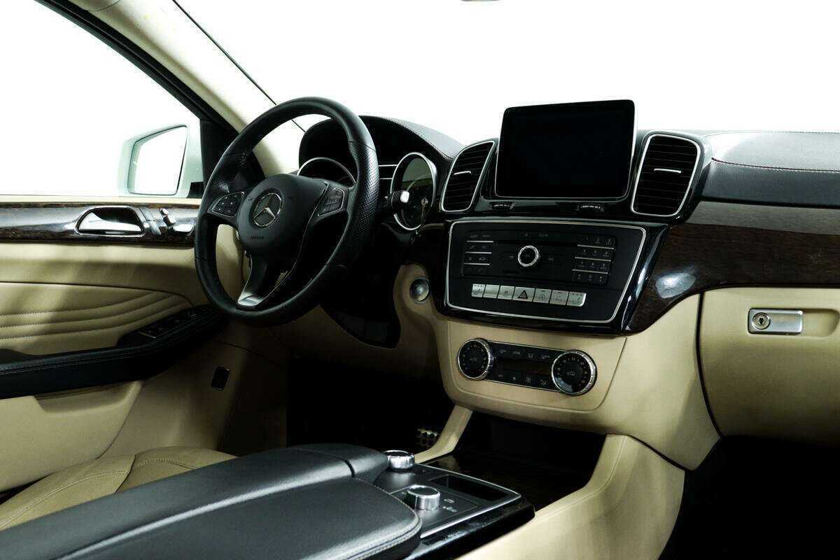 Mercedes-Benz GLE Coupe 2015 года с пробегом. Фото: #8