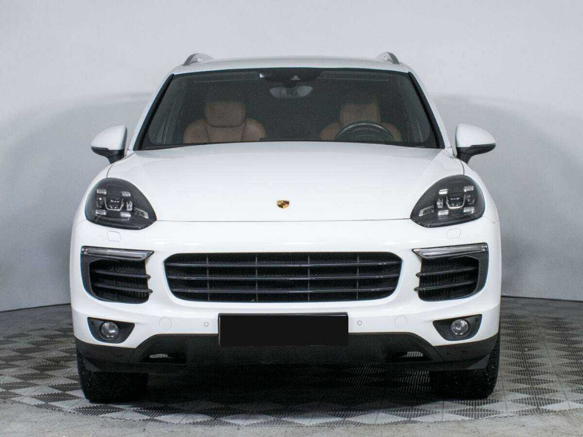Porsche Cayenne 2015 года с пробегом. Фото: #1