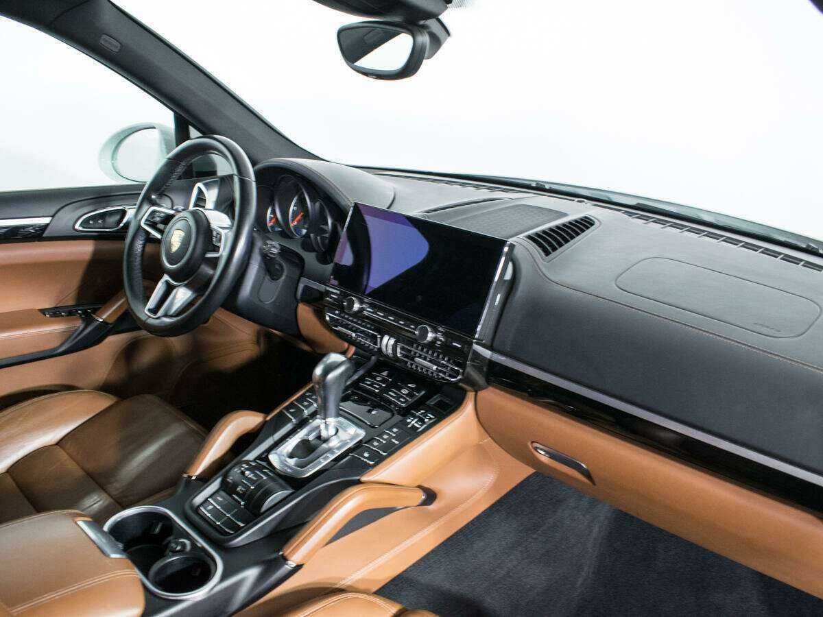 Porsche Cayenne 2015 года с пробегом. Фото: #8