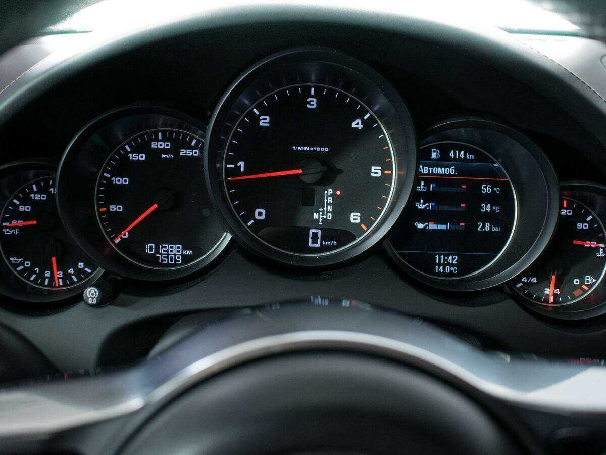 Porsche Cayenne 2015 года с пробегом. Фото: #10