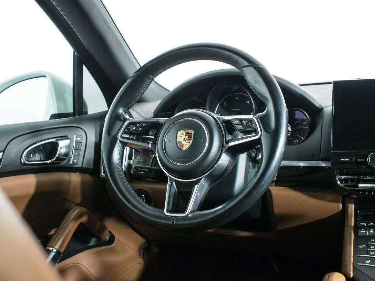 Porsche Cayenne 2015 года с пробегом. Фото: #13