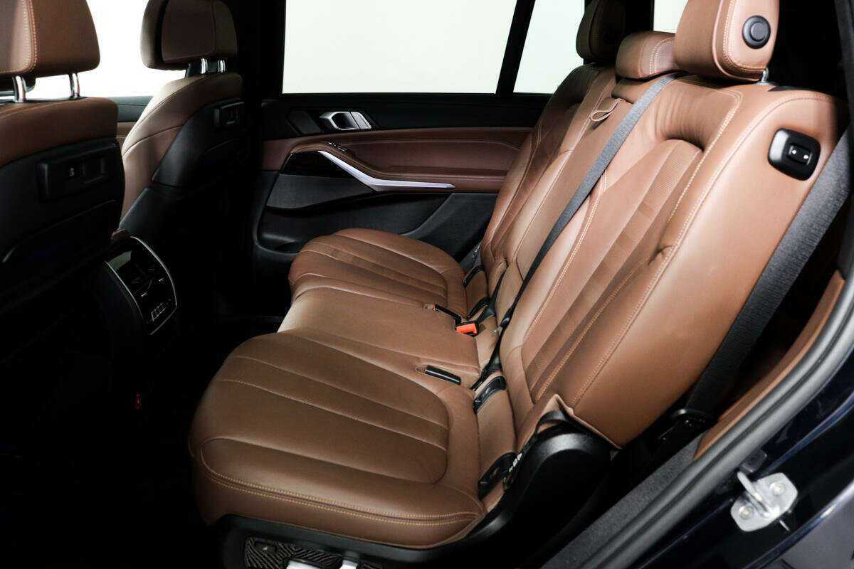 BMW X7 2019 года с пробегом. Фото: #11