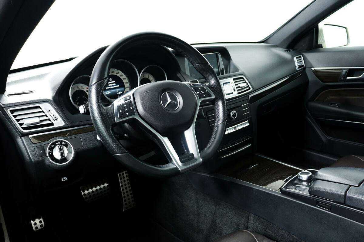 Mercedes-Benz E-Класс 2015 года с пробегом. Фото: #11