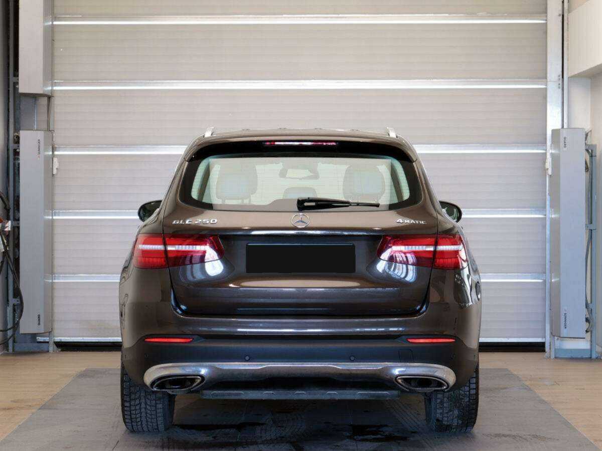 Mercedes-Benz GLC 2015 года с пробегом. Фото: #4