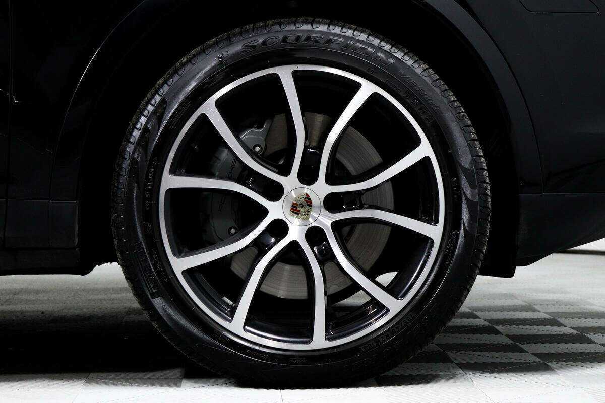 Porsche Cayenne 2018 года с пробегом. Фото: #9