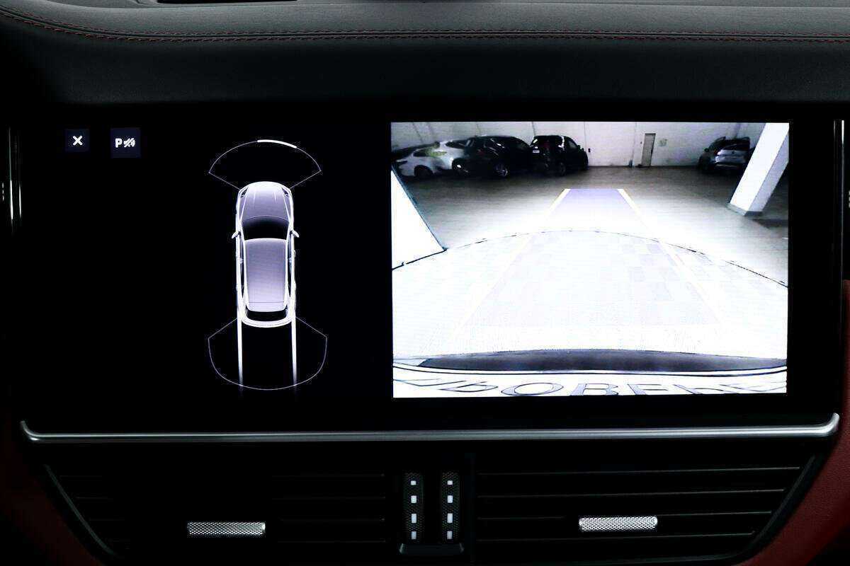 Porsche Cayenne 2018 года с пробегом. Фото: #11