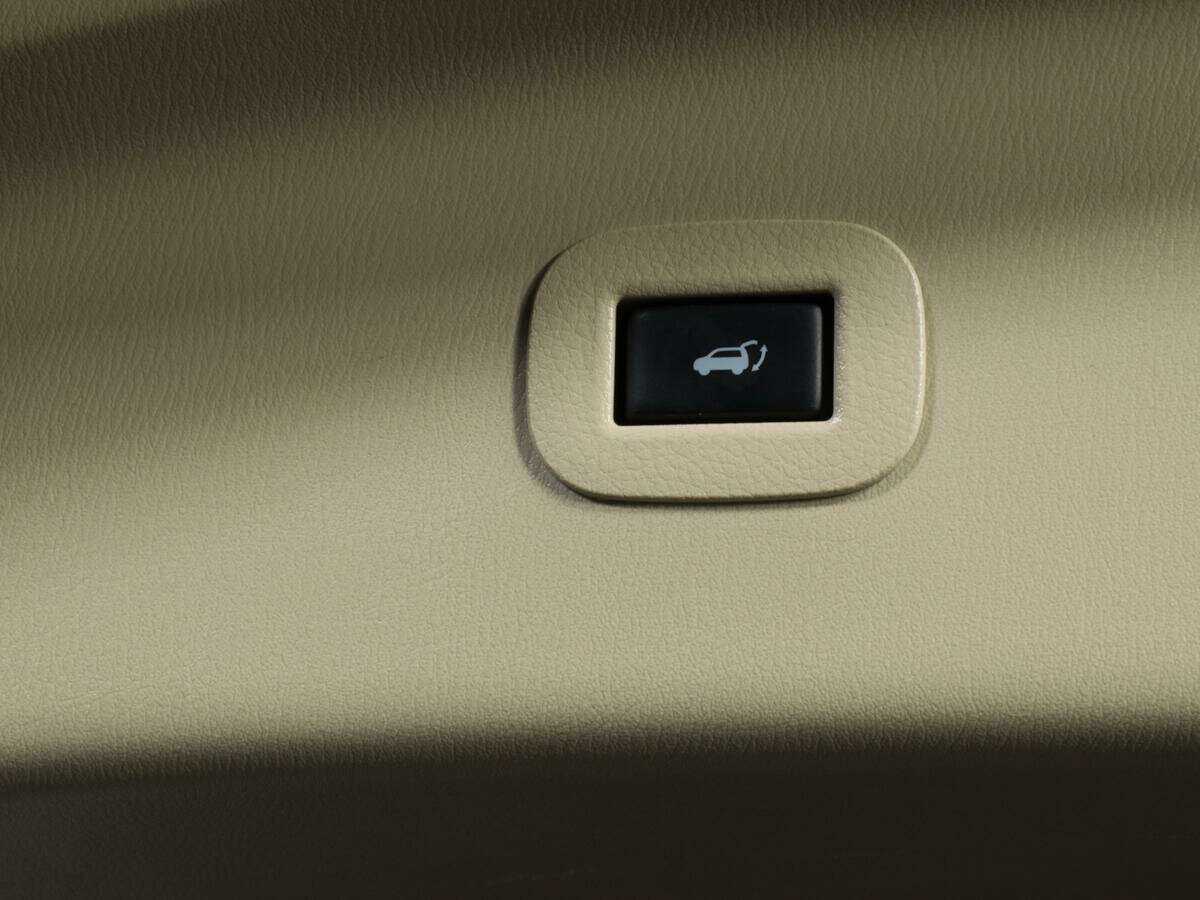 Infiniti QX80 2018 года с пробегом. Фото: #9