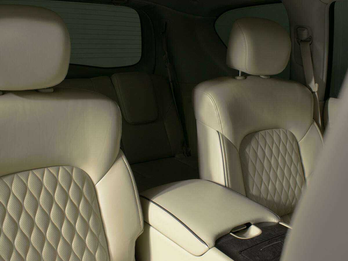 Infiniti QX80 2018 года с пробегом. Фото: #16