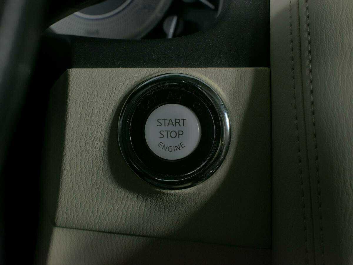 Infiniti QX80 2018 года с пробегом. Фото: #22