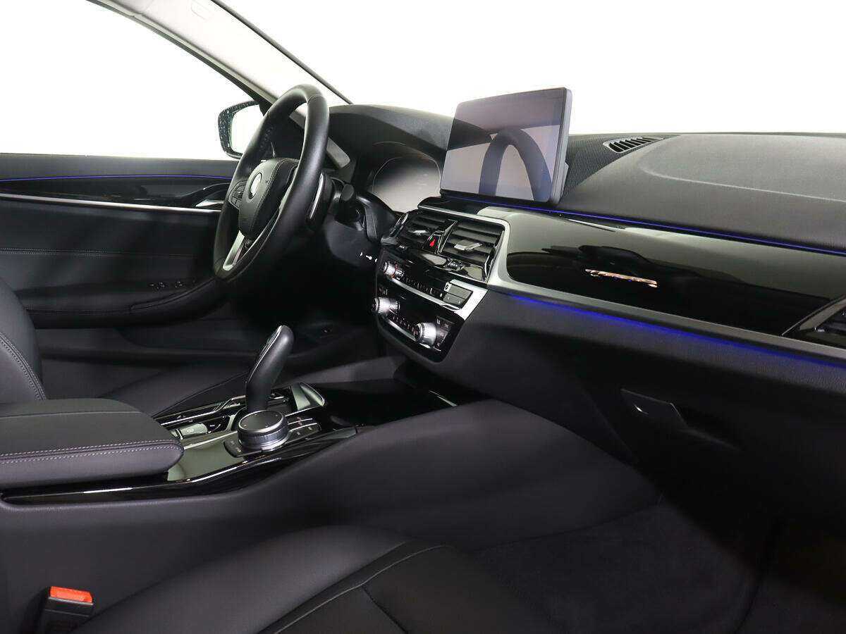 BMW 5 серии 2021 года с пробегом. Фото: #7