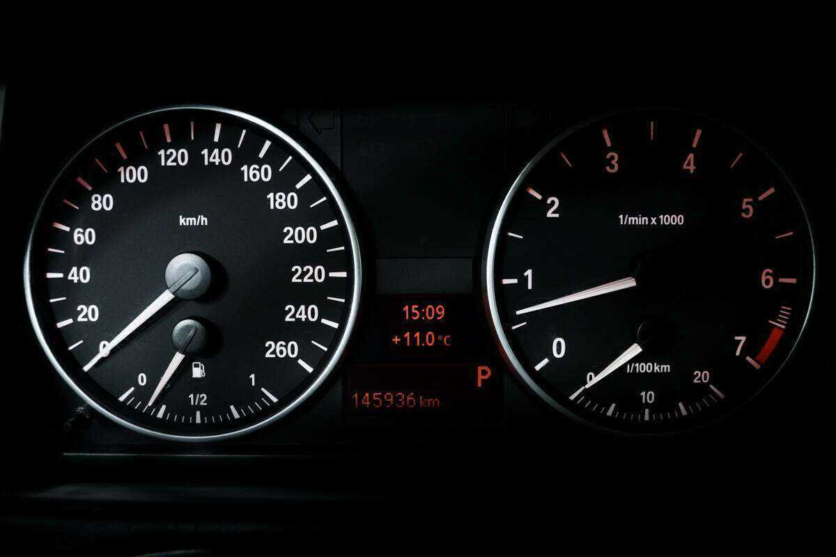 BMW 3 серии 2007 года с пробегом. Фото: #9