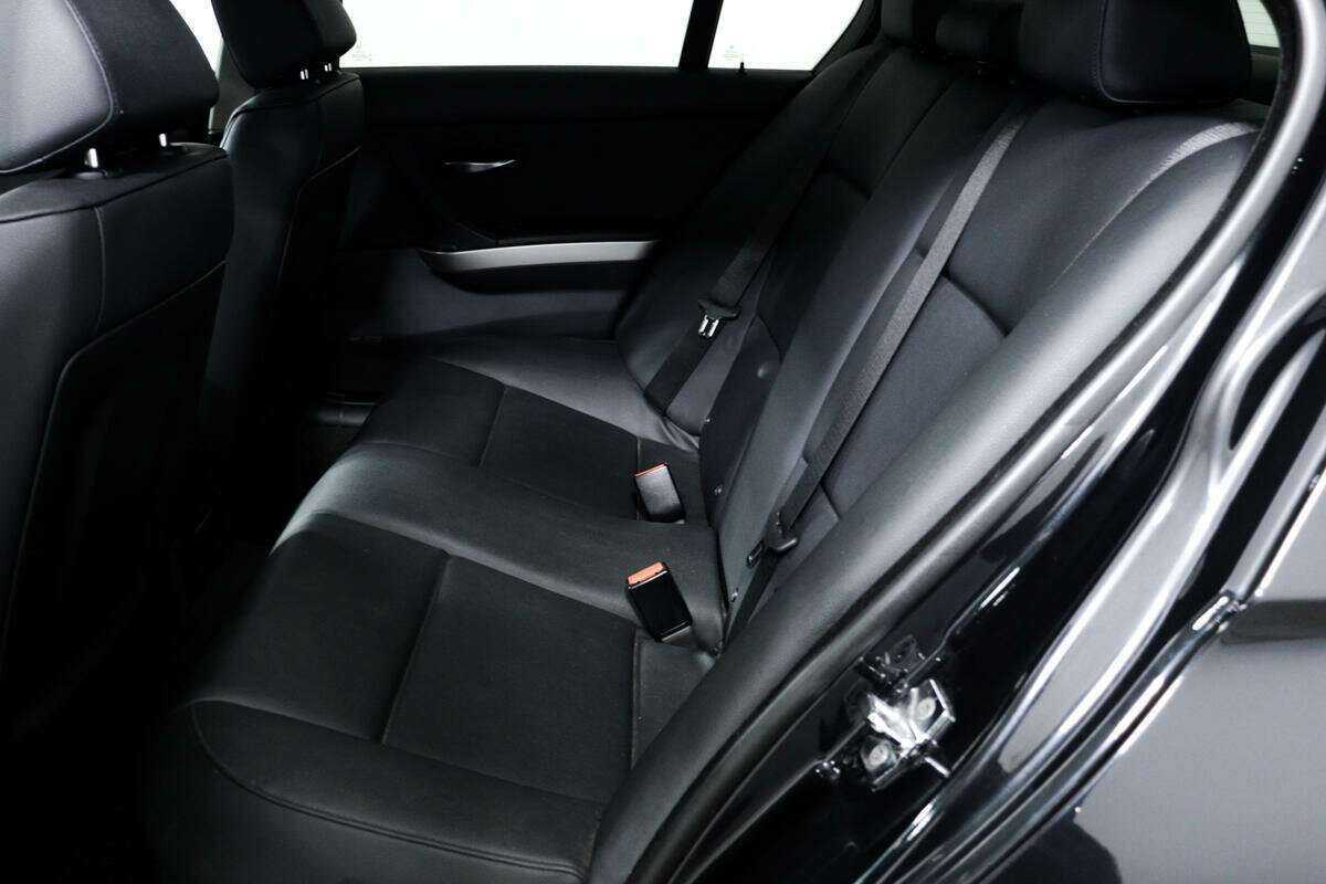 BMW 3 серии 2007 года с пробегом. Фото: #11