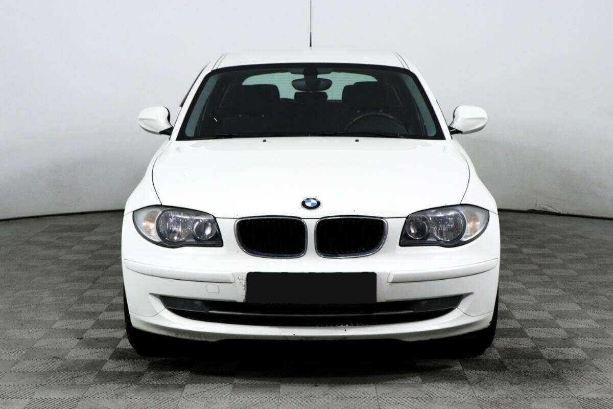 BMW 1 серии 2010 года с пробегом. Фото: #1