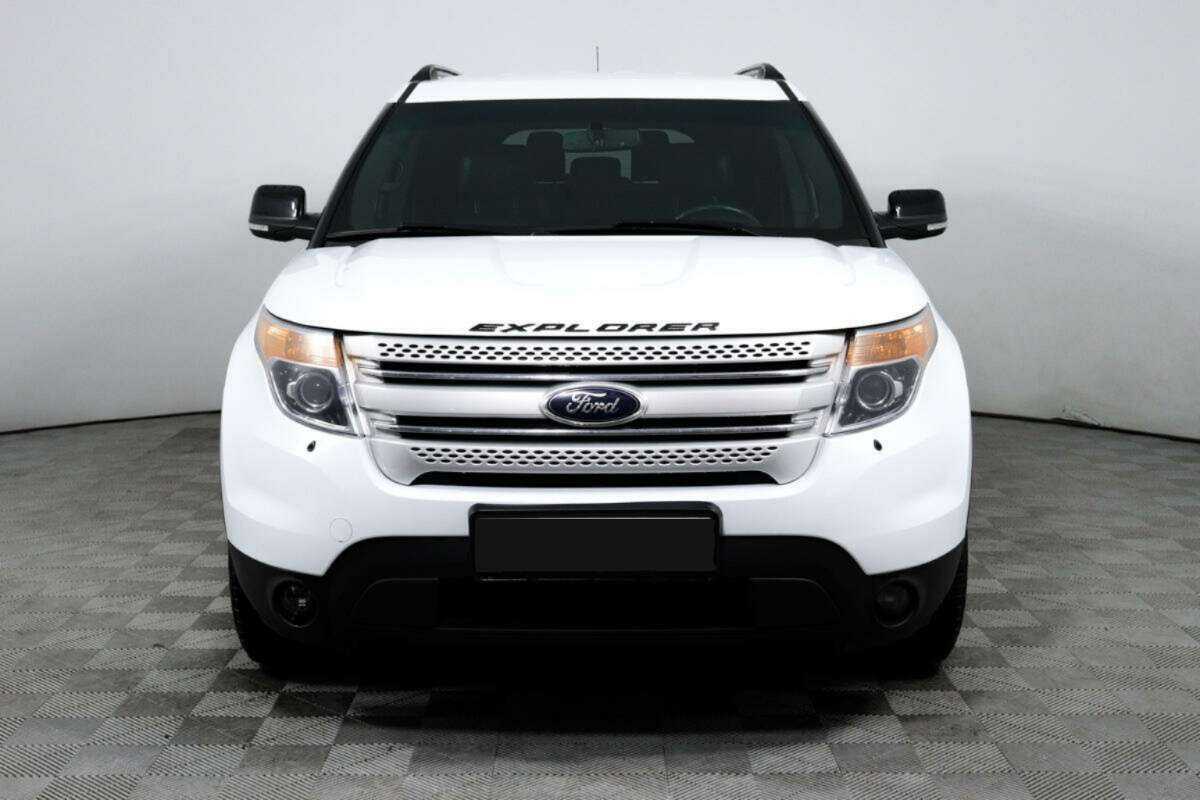 Ford Explorer 2015 года с пробегом. Фото: #1