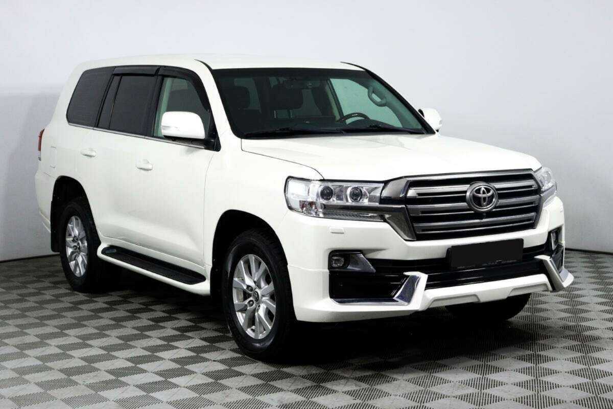 Toyota Land Cruiser 2015 года с пробегом. Фото: #2