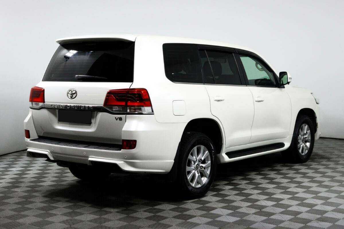 Toyota Land Cruiser 2015 года с пробегом. Фото: #4