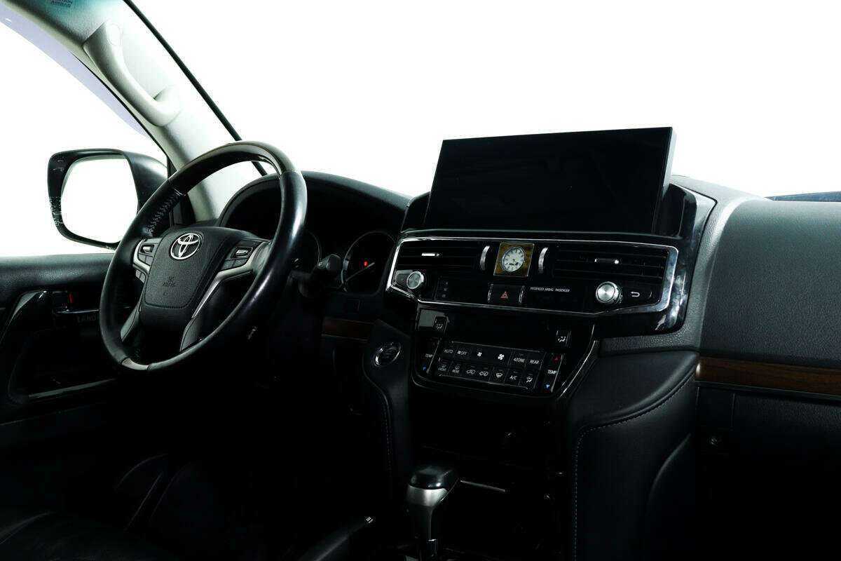 Toyota Land Cruiser 2015 года с пробегом. Фото: #8
