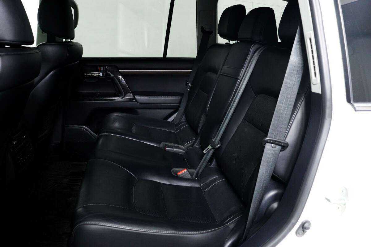 Toyota Land Cruiser 2015 года с пробегом. Фото: #11