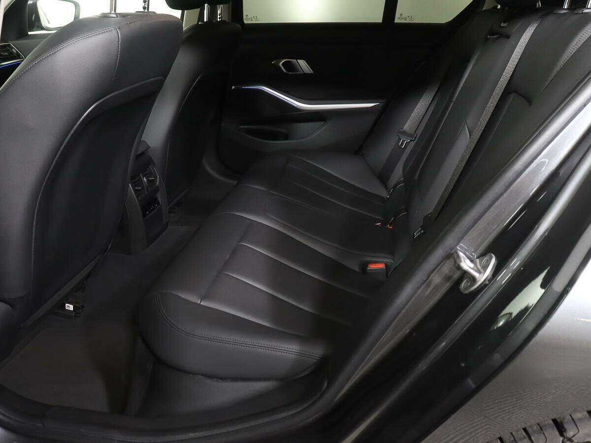 BMW 3 серии 2020 года с пробегом. Фото: #8