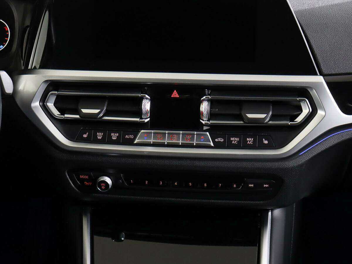 BMW 3 серии 2020 года с пробегом. Фото: #11