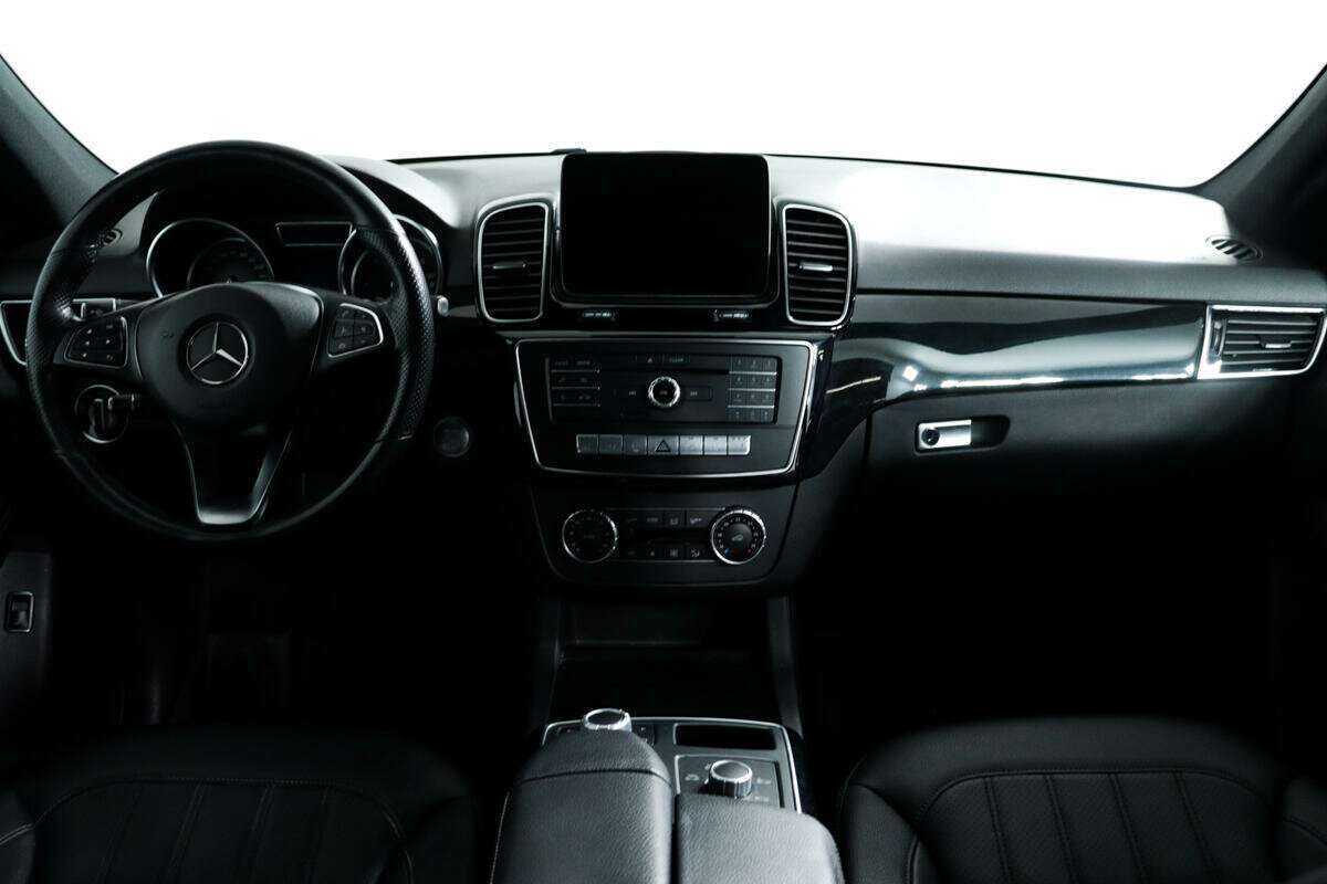 Mercedes-Benz GLE 2018 года с пробегом. Фото: #10