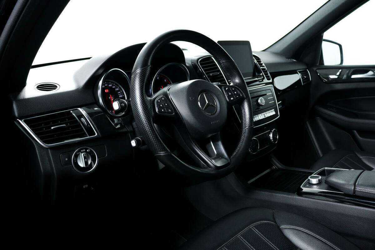 Mercedes-Benz GLE 2018 года с пробегом. Фото: #12