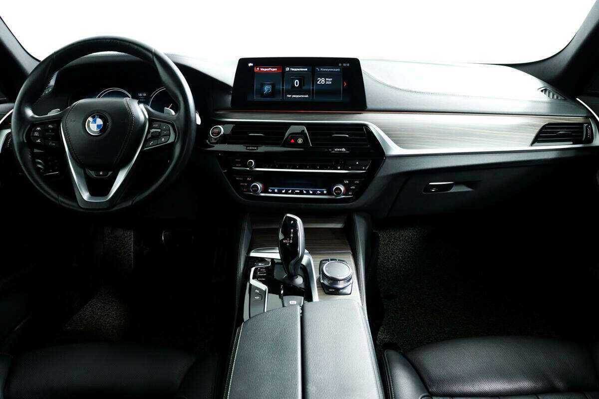 BMW 5 серии 2017 года с пробегом. Фото: #10