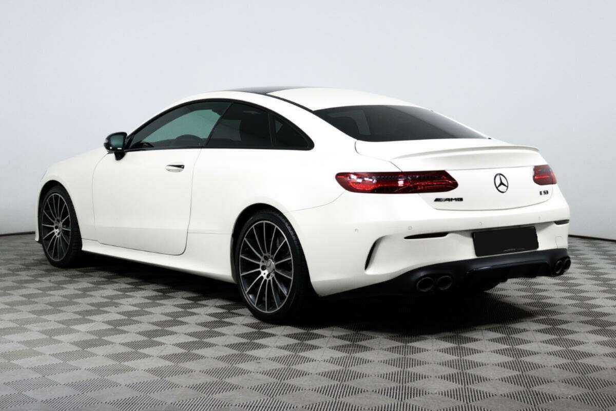 Mercedes-Benz E-Класс AMG 2018 года с пробегом. Фото: #6