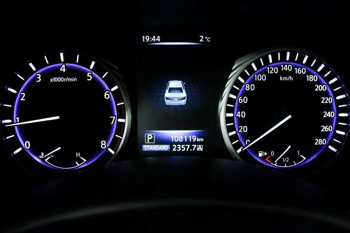 Infiniti Q50 2016 года с пробегом. Фото: #9