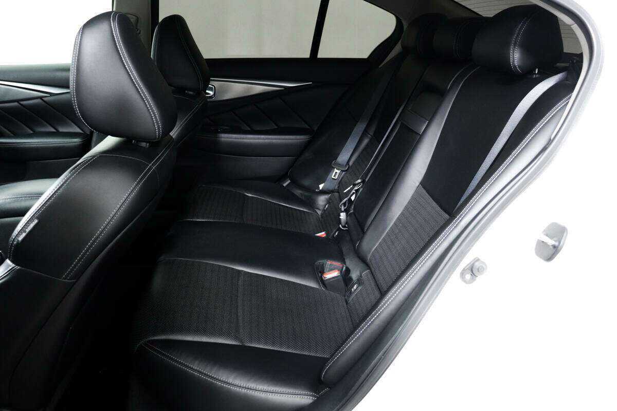 Infiniti Q50 2016 года с пробегом. Фото: #11