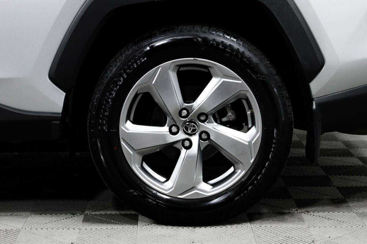 Toyota RAV4 2021 года с пробегом. Фото: #13