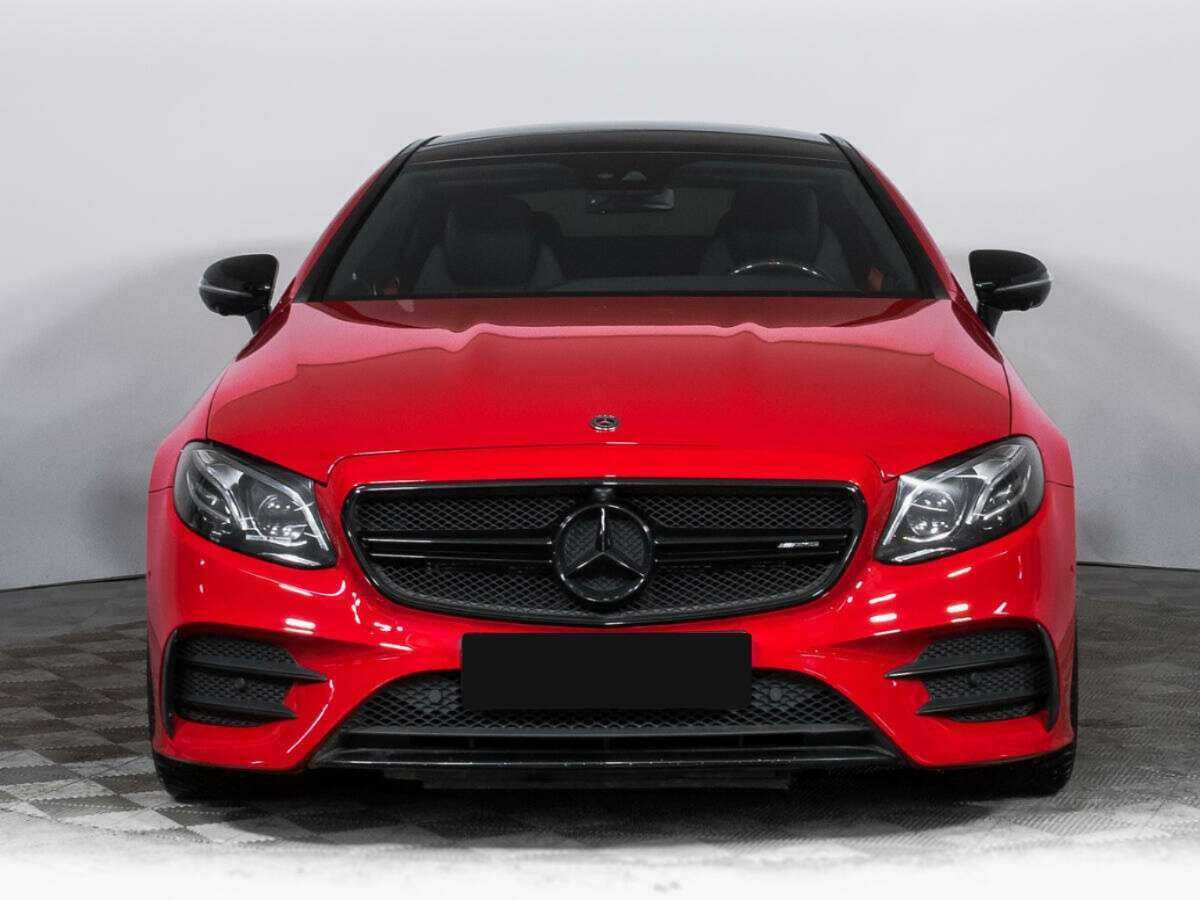 Mercedes-Benz E-Класс AMG 2019 года с пробегом. Фото: #1