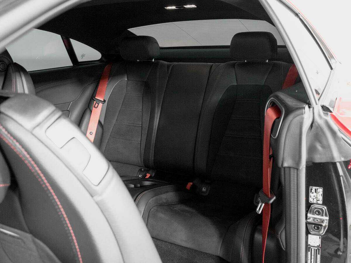 Mercedes-Benz E-Класс AMG 2019 года с пробегом. Фото: #9