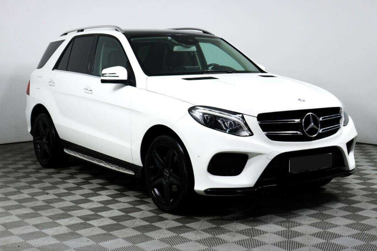 Mercedes-Benz GLE 2015 года с пробегом. Фото: #2